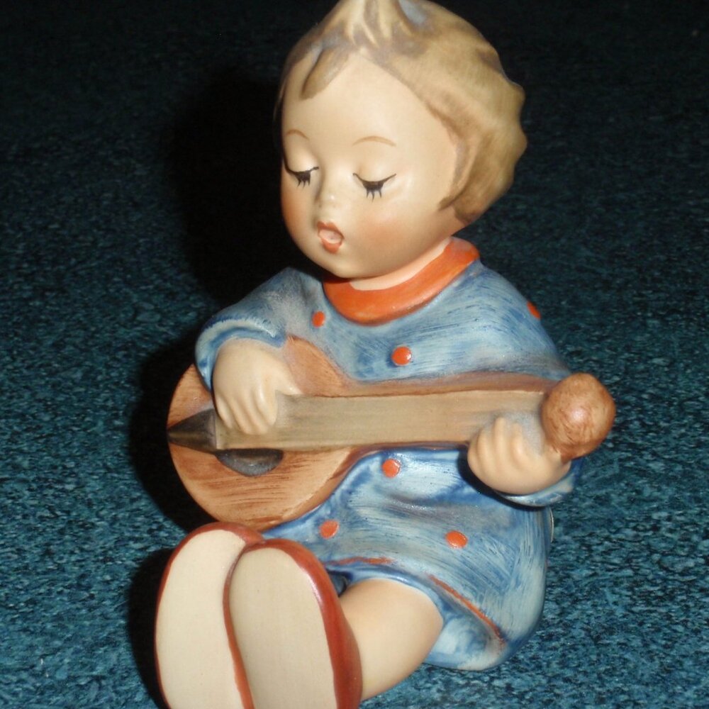 "Joyful" Goebel Hummel Figurine #53 TMK6 Girl Playing Guitar - CHRISTMAS GIFT! - Picture 3 of 9